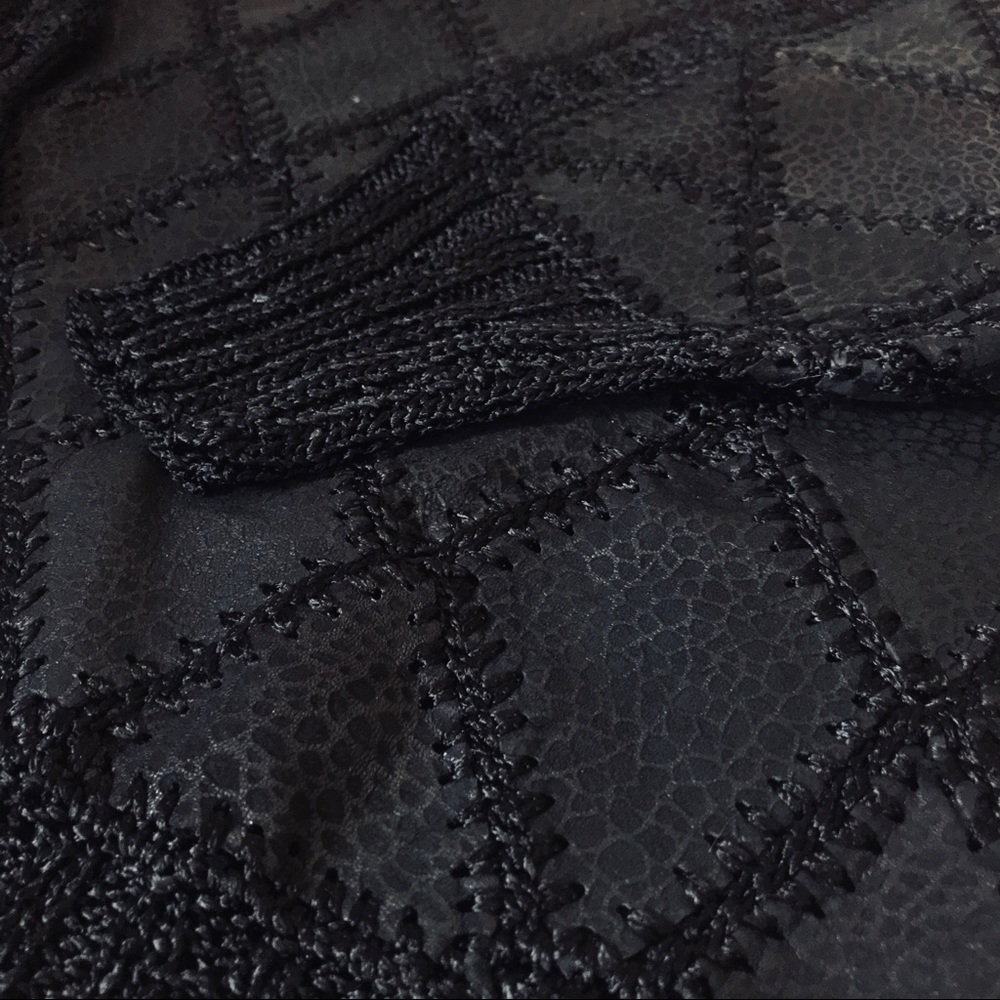 ⛔️SOLD⛔️Vintage 80s handmade leather top - Picture 5 of 7